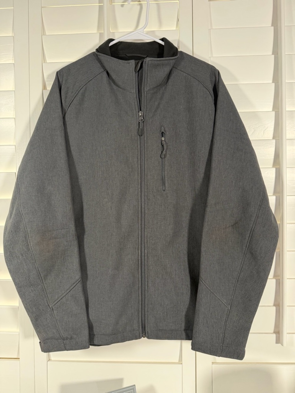 Men’s Kirkland Signature Gray Ski Jacket, Large